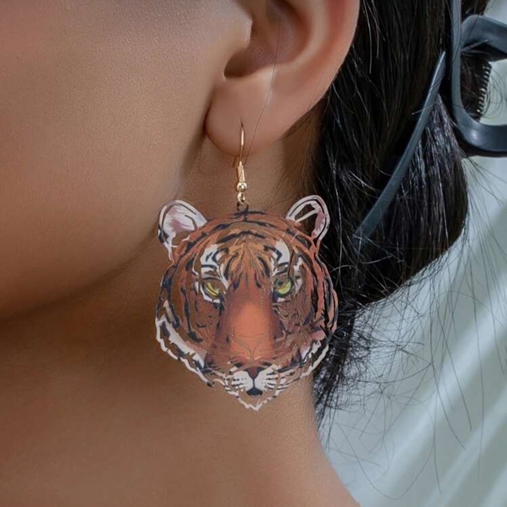 🐅 Tiger Earrings 🐅 - Picture 2 of 5